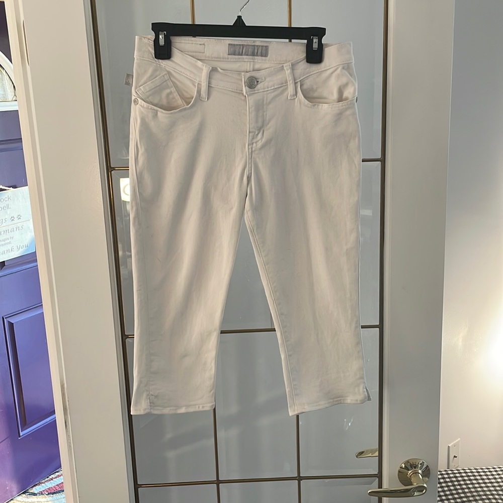 rock and republic, white capri jeans